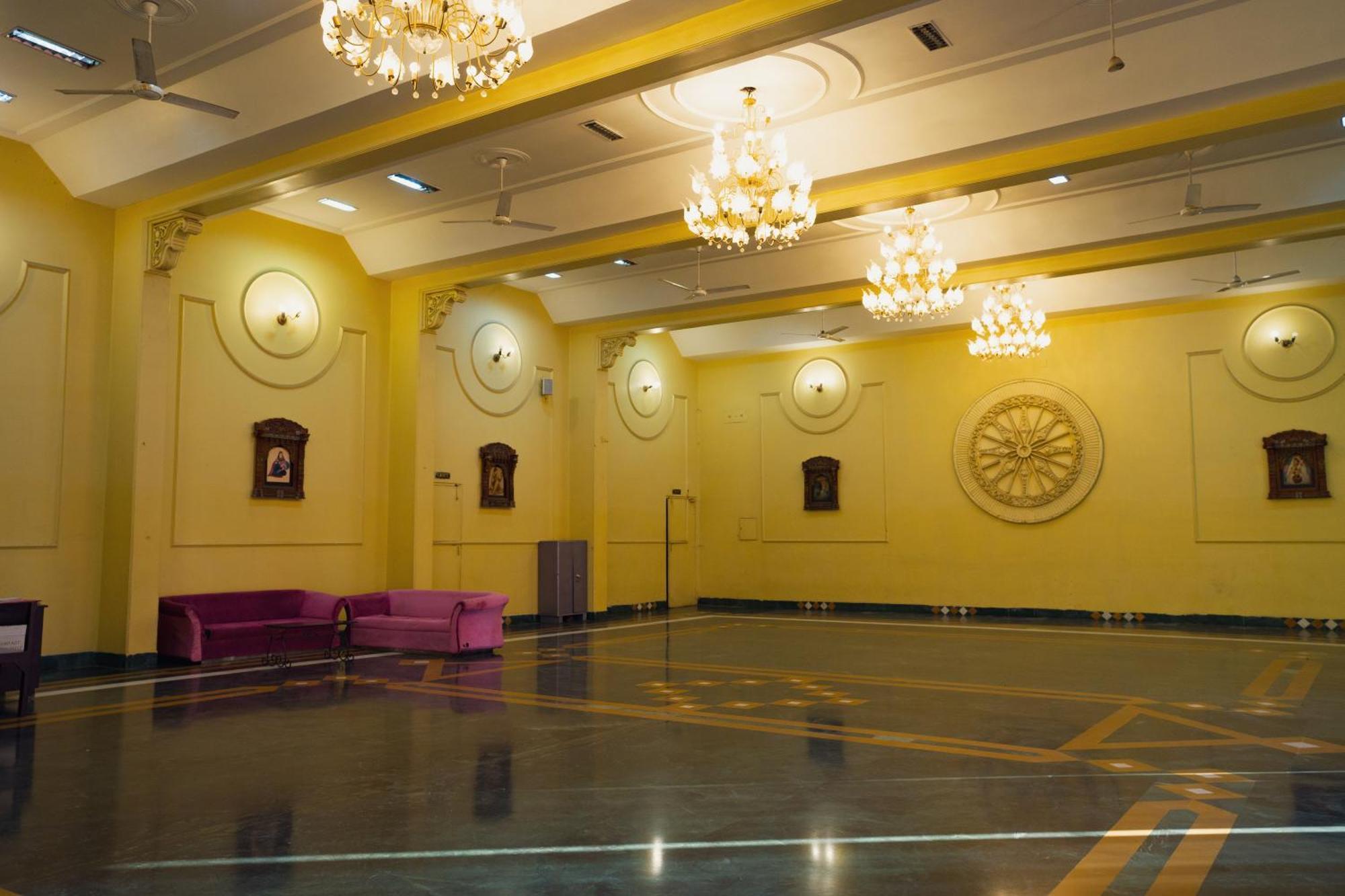 Hotel Girdhar Mahal Indore Exterior foto