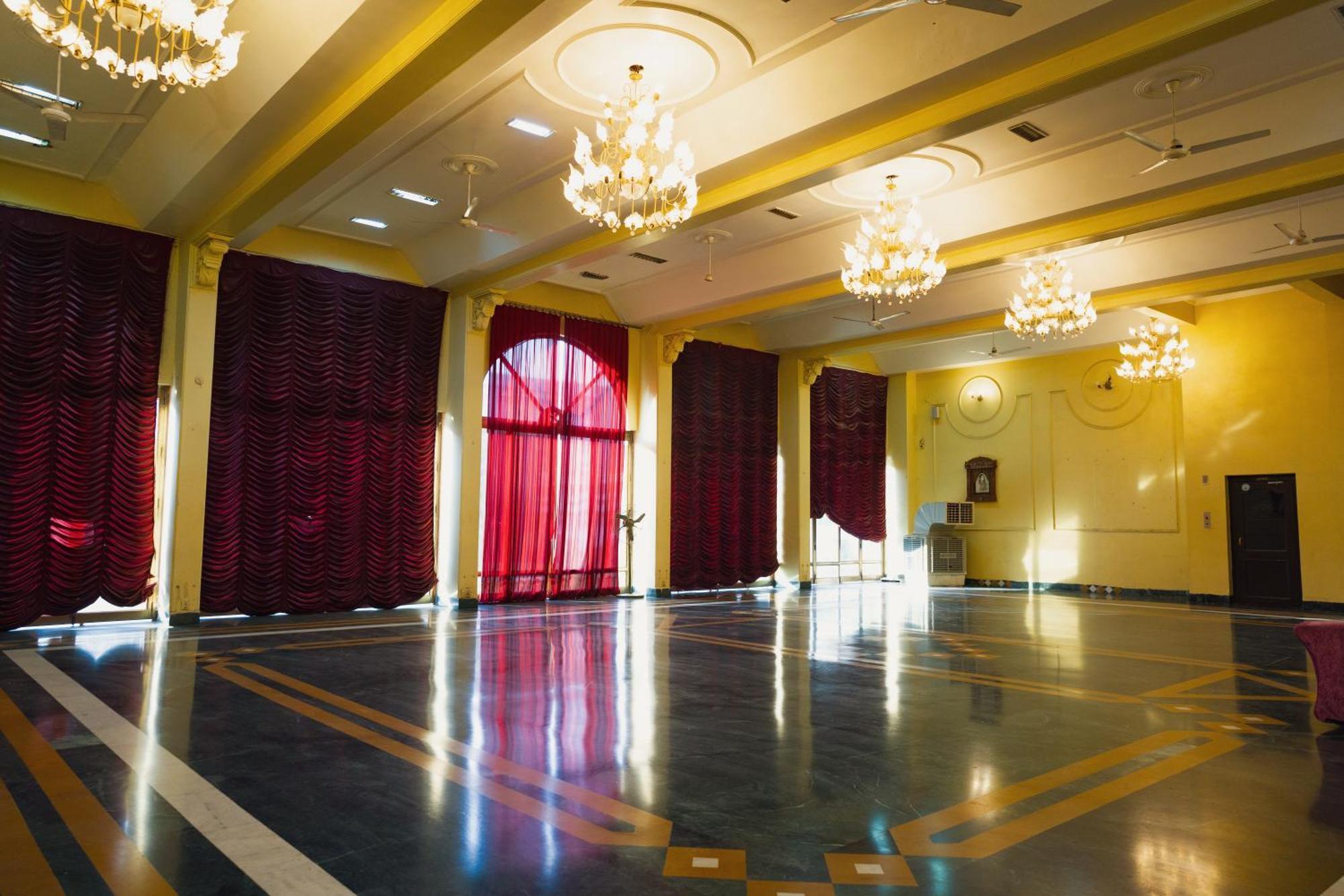 Hotel Girdhar Mahal Indore Exterior foto