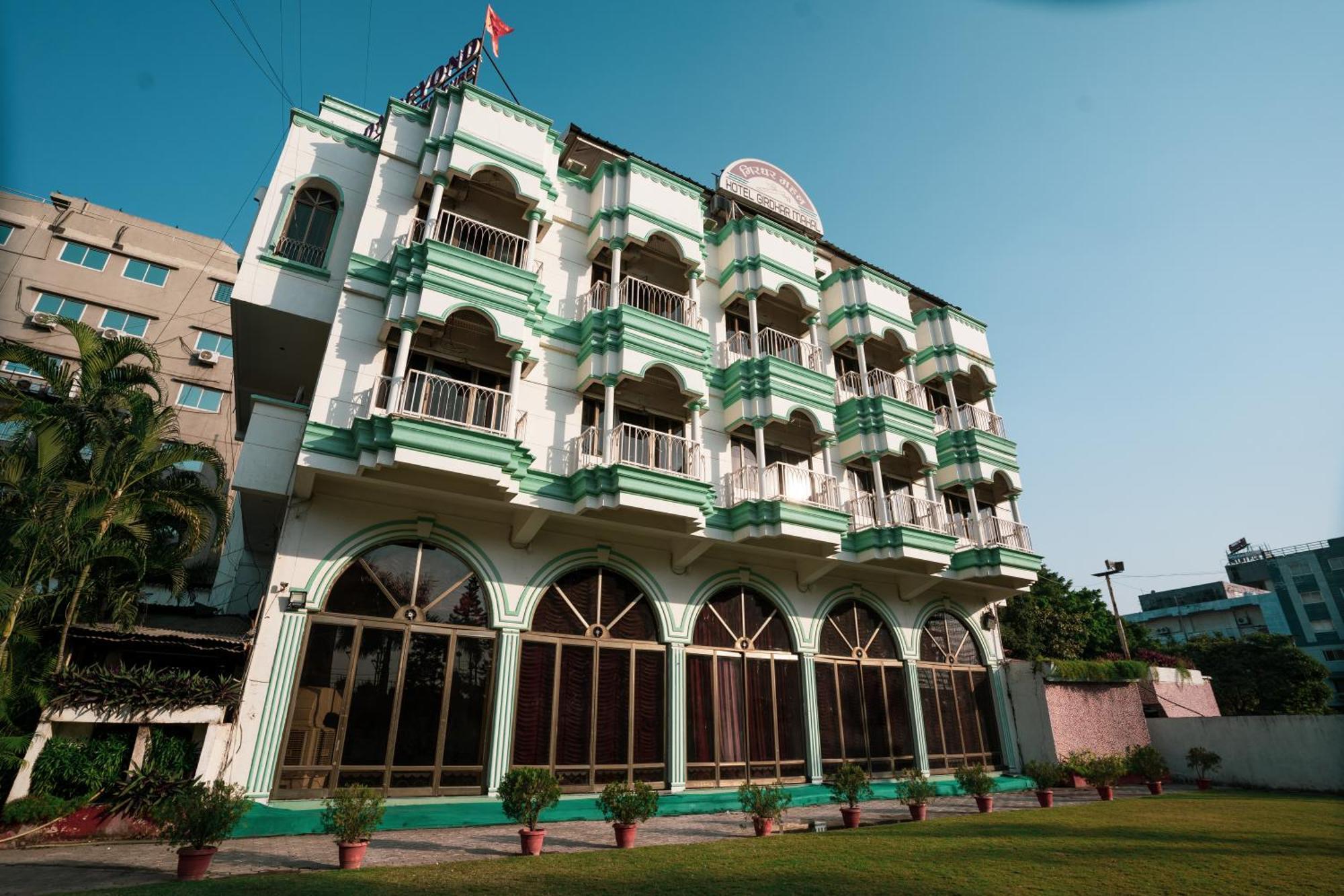 Hotel Girdhar Mahal Indore Exterior foto