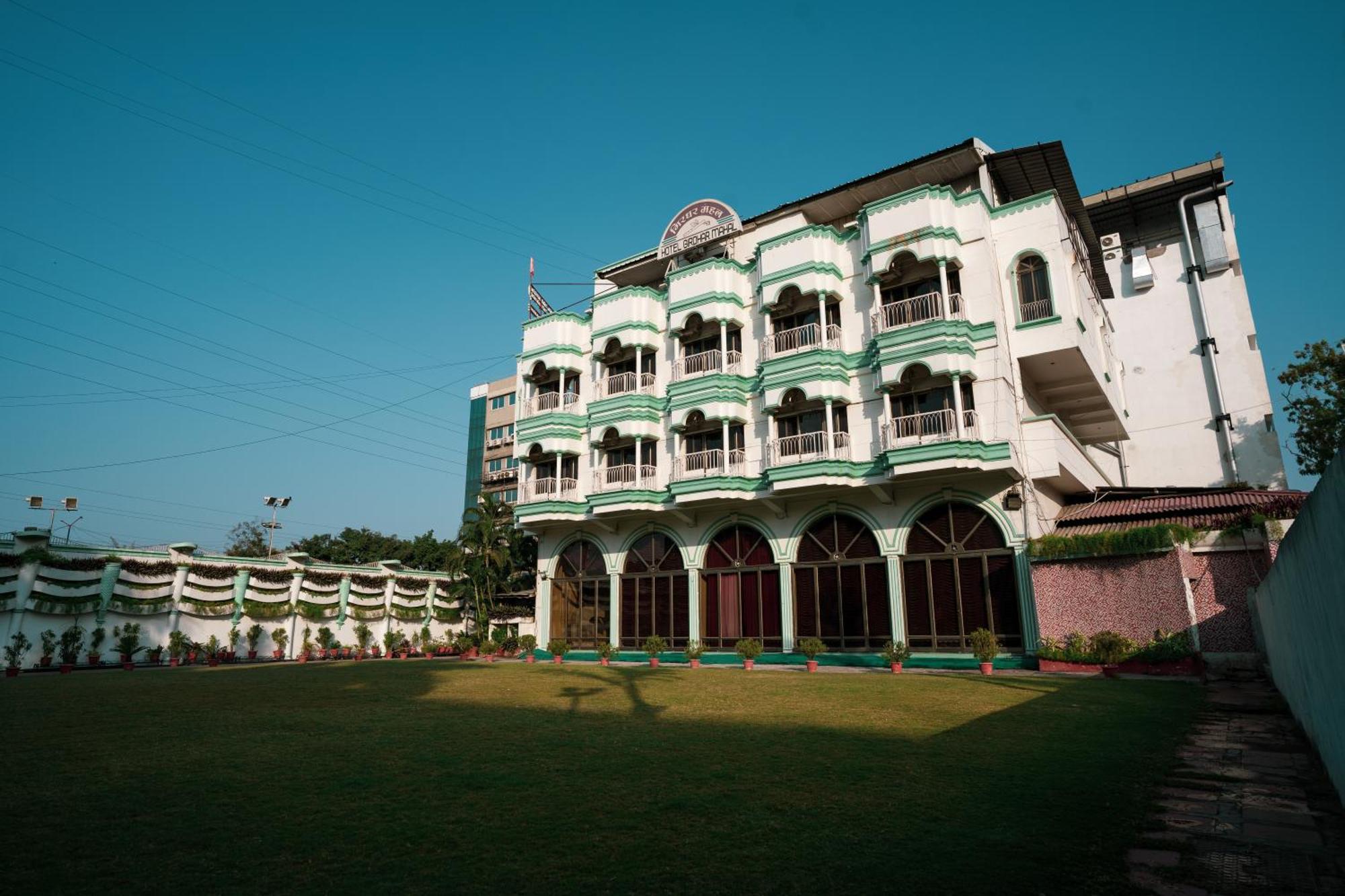 Hotel Girdhar Mahal Indore Exterior foto